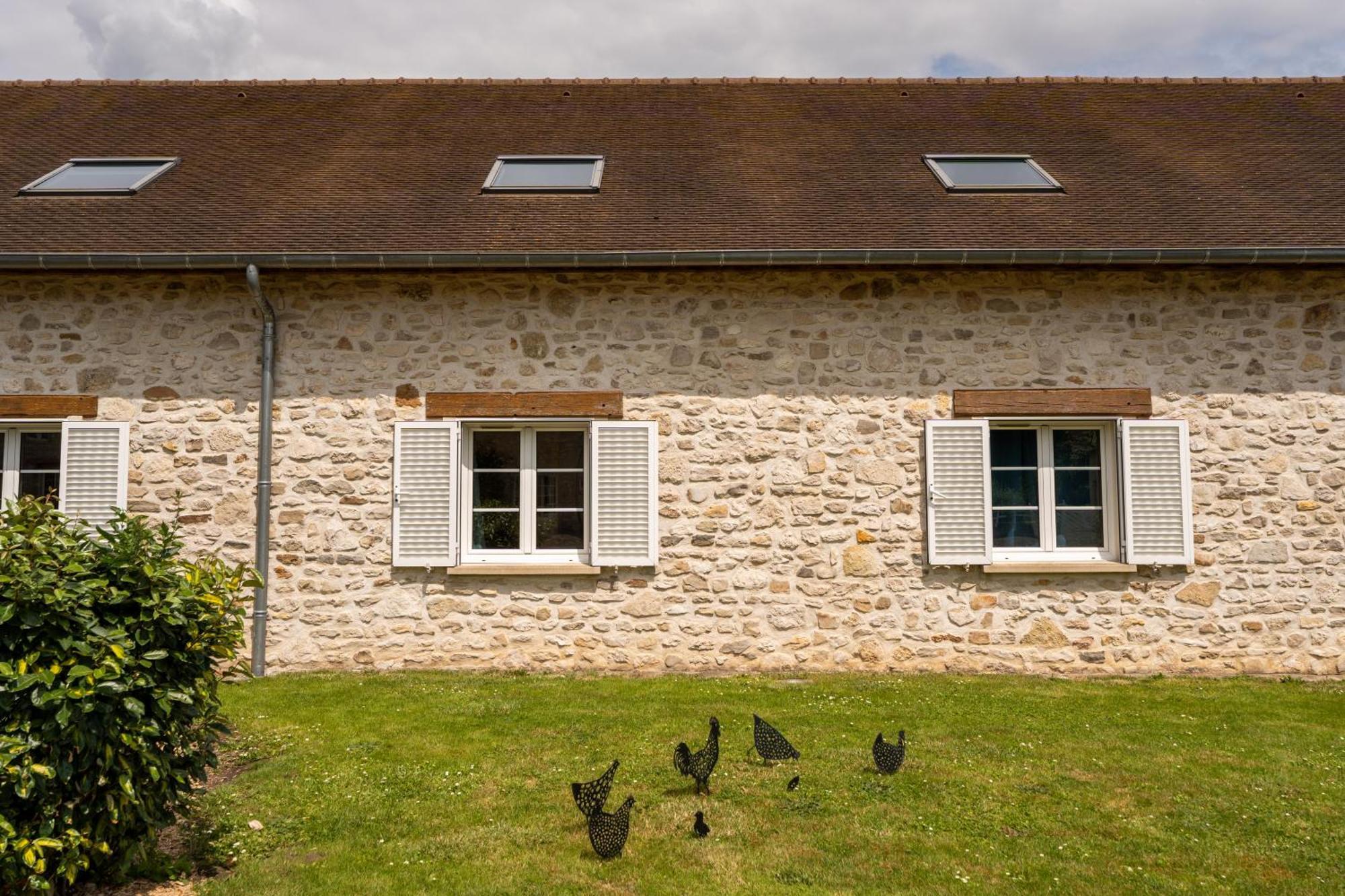 Gîtes de la Bergerie Villeneuve-sous-Dammartin Exterior foto